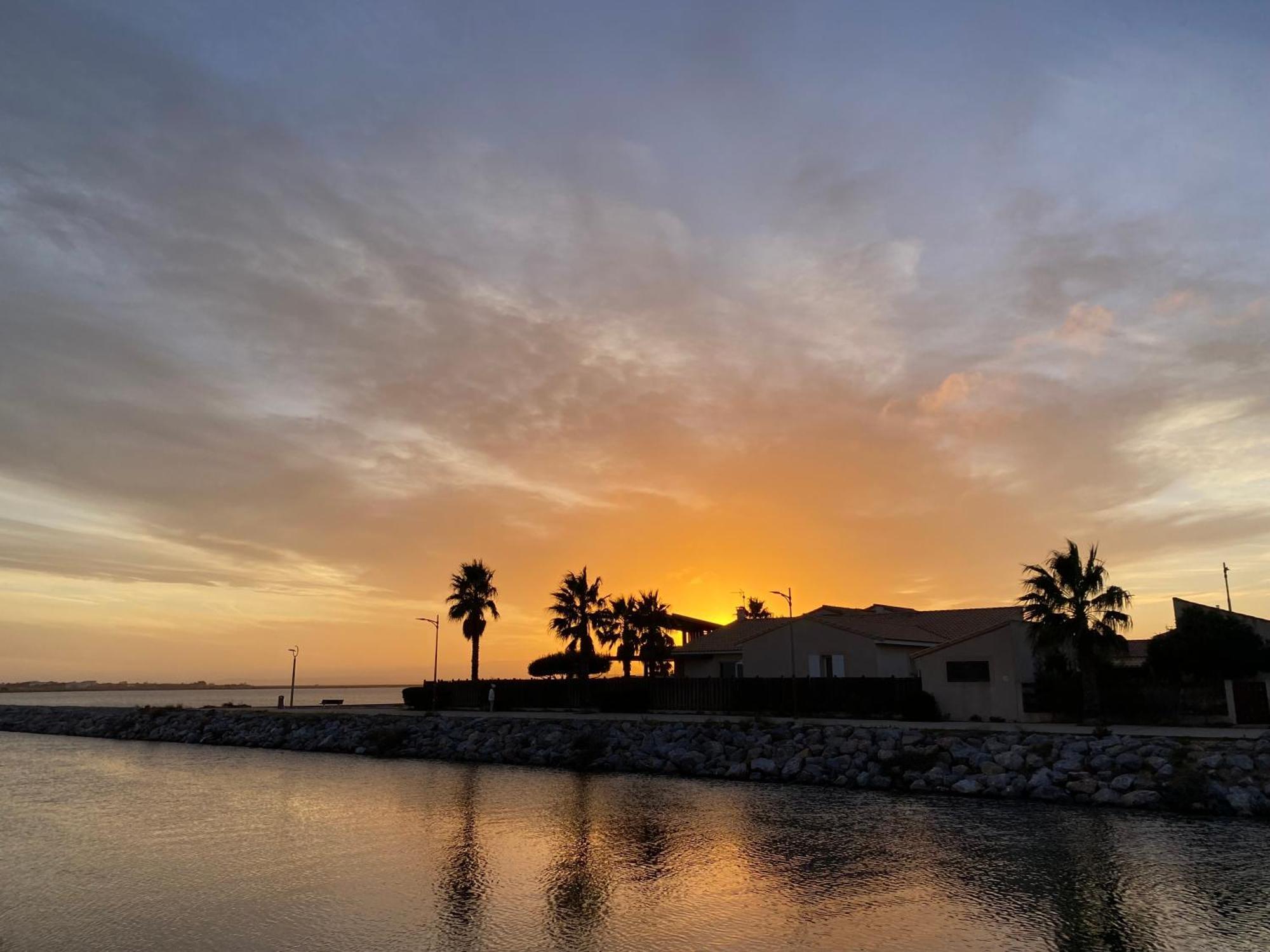 T2 Dans Le Vent Gruissan Bord De Mer Apartment Exterior photo